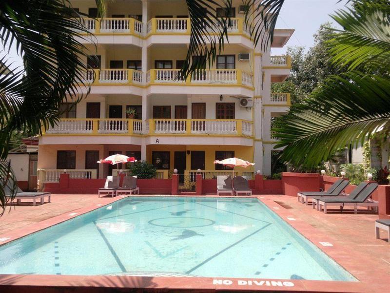 Sunset Beach Resort Candolim Exterior photo